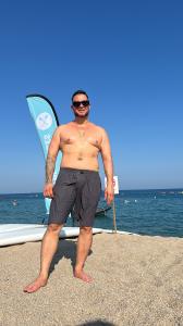 Chico busca chica en Gerona: 