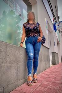 Chica busca chico en Tenerife: 