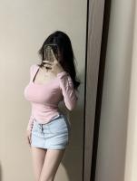 667704877: Chica busca chico en Barcelona