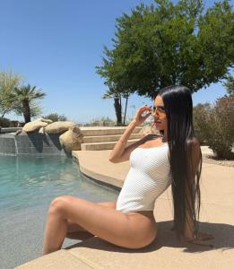 Chica busca chico en Tenerife: 