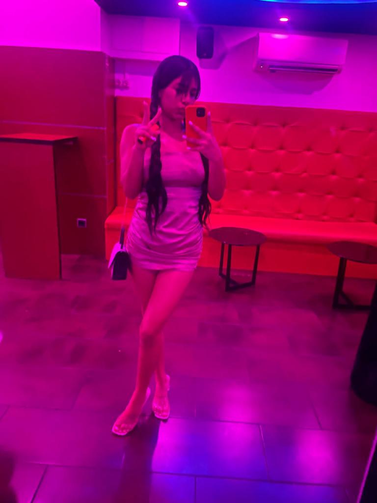 Chica busca chico en Sevilla: 