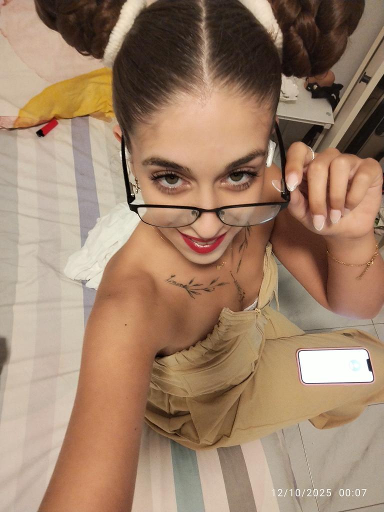 641109914: Chica busca chico en Sevilla
