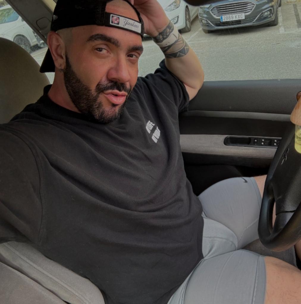 625458597: Chico busca chica en Málaga