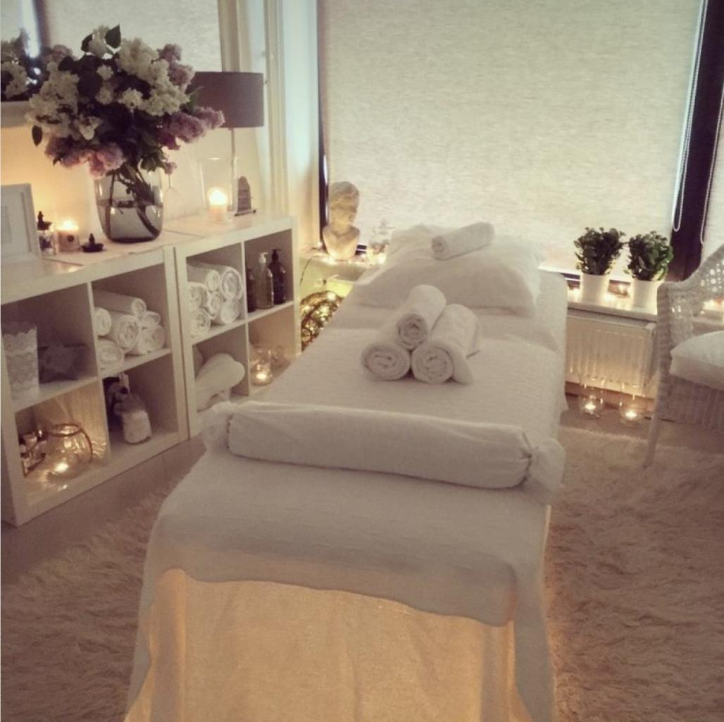 678554359: Chica busca chico en Mallorca