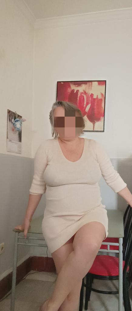 Chica busca chico en Cádiz: 