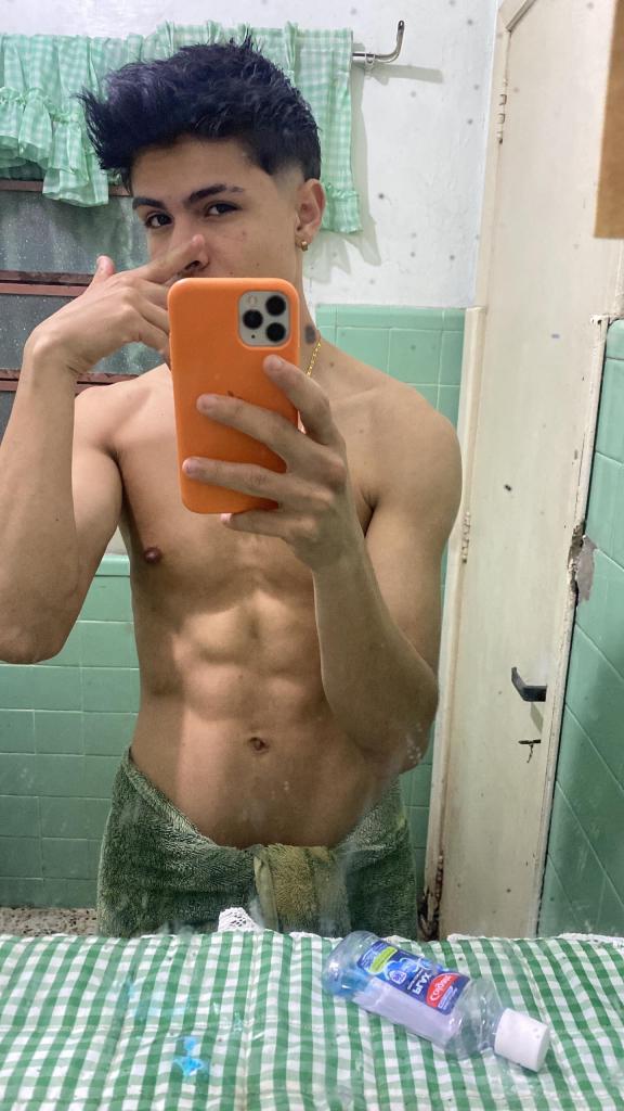 659807424: Chico busca chica en Alicante