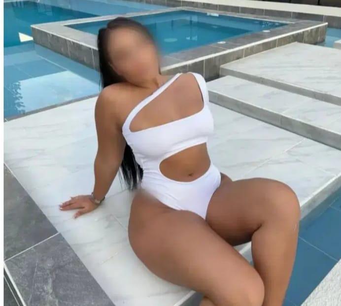 Chica busca chico en Cádiz: 