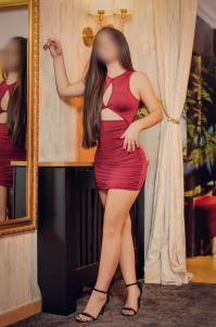 613736034: Chica busca chico en Madrid