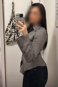 674974319: Chica busca chico en Madrid