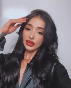 672812599: Chica busca chico en Barcelona