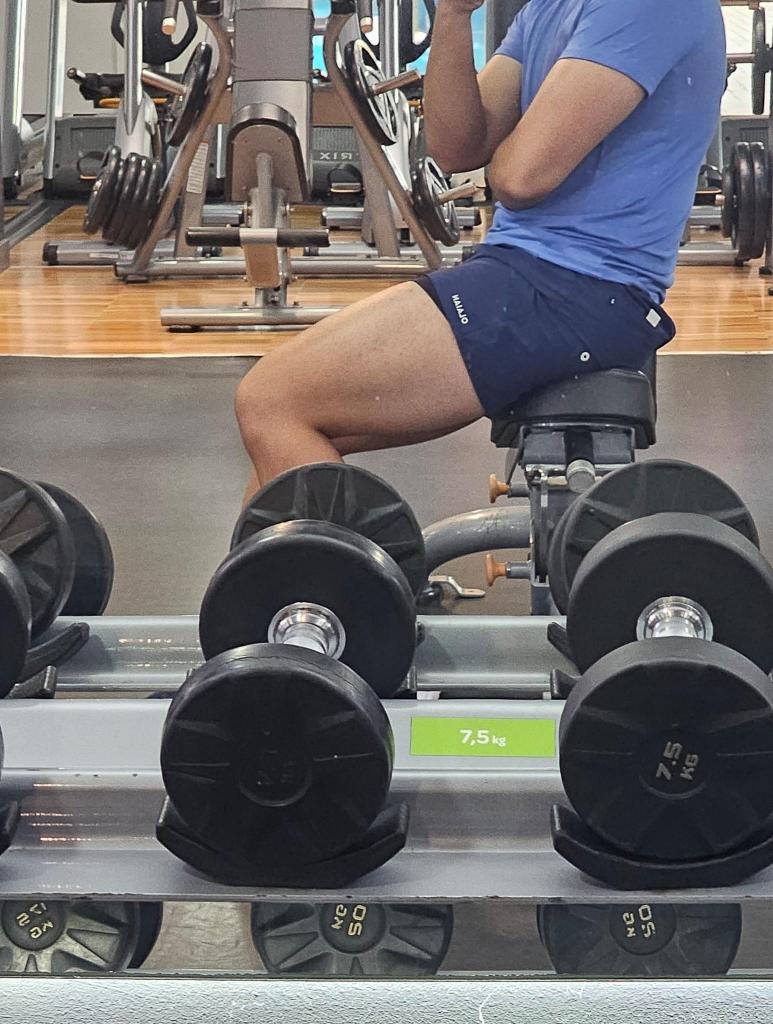 644987800: Chico busca chica en Valencia