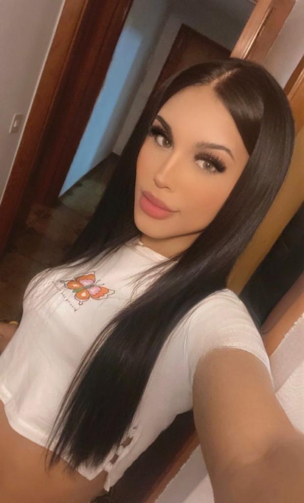 671509473: Travesti en León