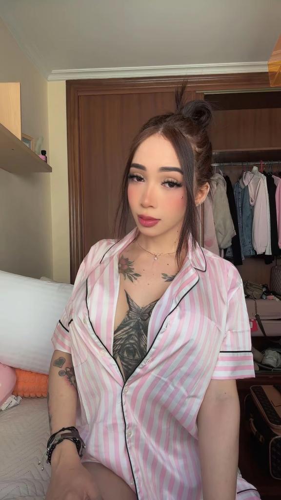 666810118: Travesti en Barcelona