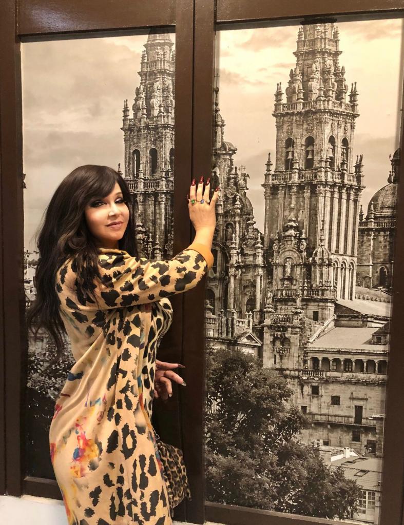 677396678: Travesti en Cantabria