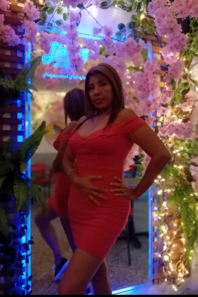 Chica busca chico en Huelva: 