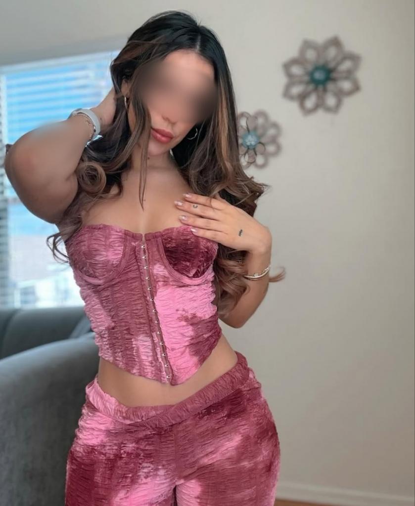 602349498: Chica busca chico en La Coruña