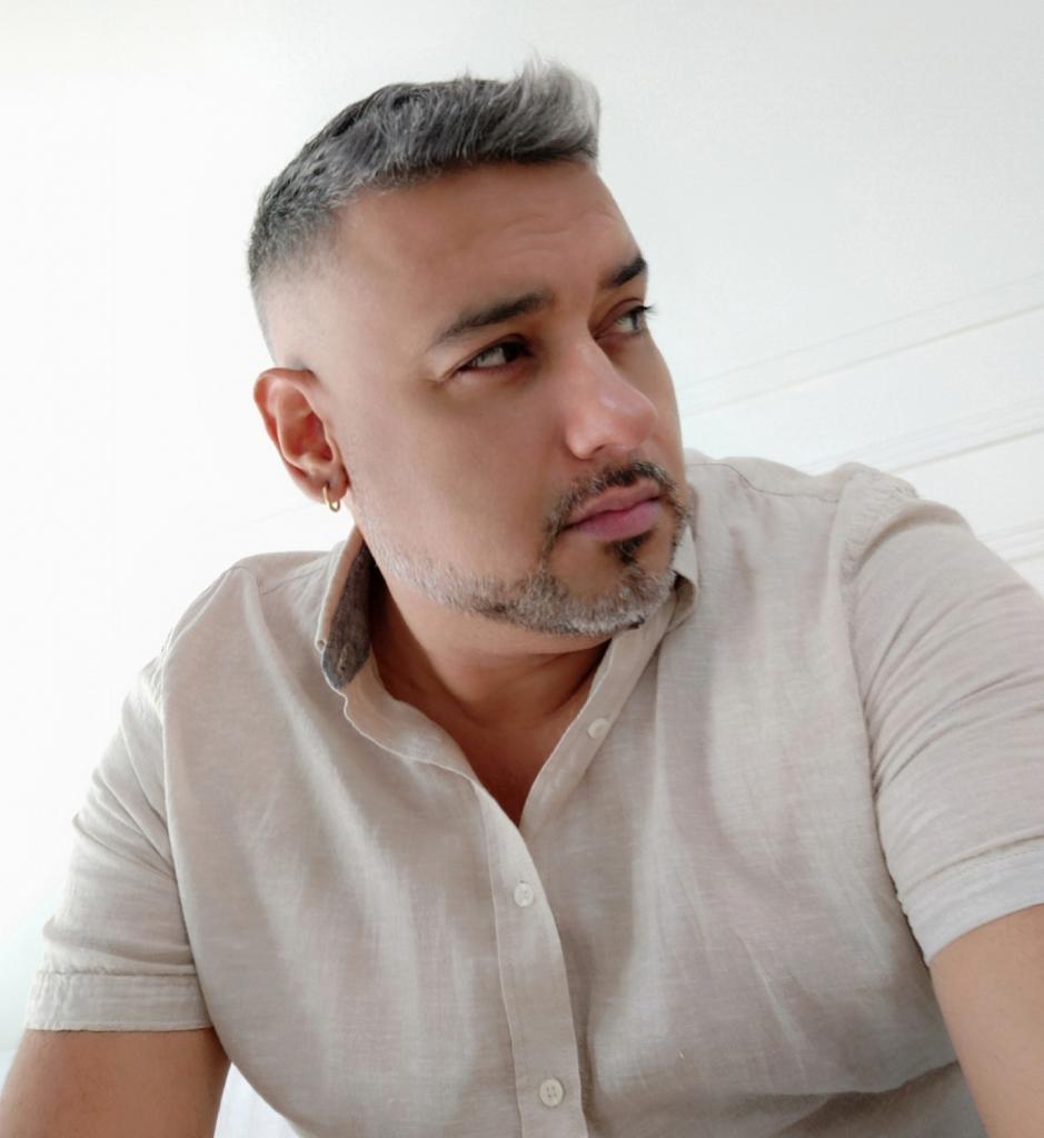 614076474: Chico busca chica en Granada