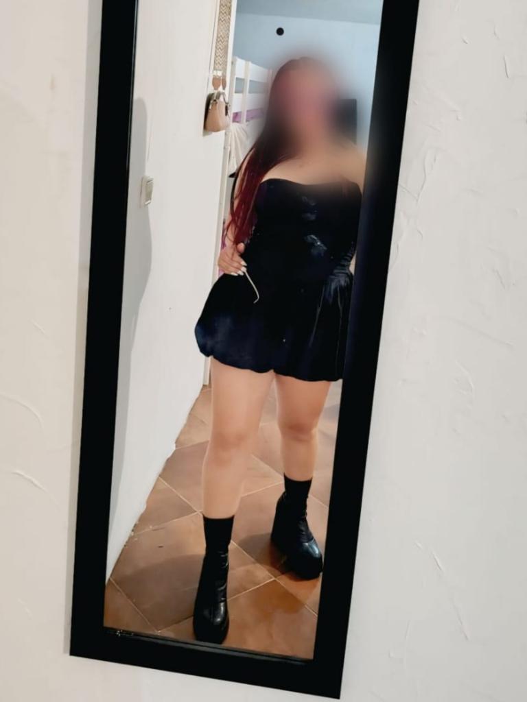 677261537: Chica busca chico en Valencia