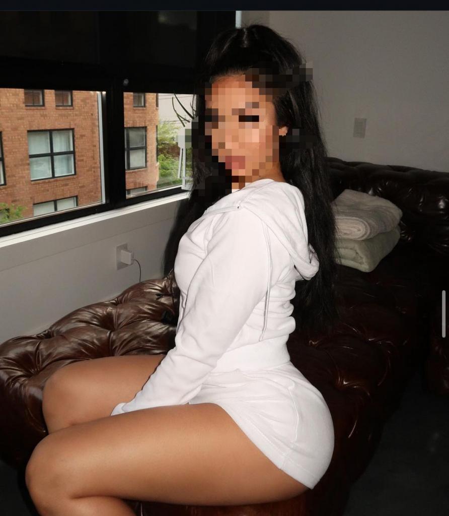 Chica busca chico en Cádiz: 