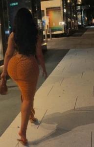 614954399: Chica busca chico en Madrid