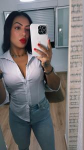 Chica busca chico en Cádiz: 