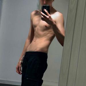 604342798: Chico busca chica en Valencia