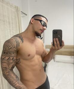 613546949: Chico busca chica en Málaga