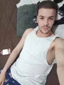 613778704: Chico busca chica en Córdoba