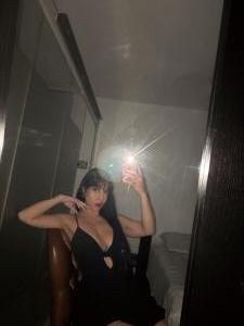 610876106: Chica busca chico en Madrid