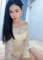 605441899: Chica busca chico en Sevilla