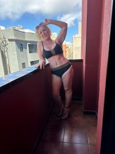 630607682: Chica busca chico en Barcelona