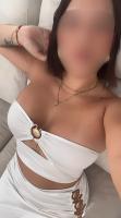 935390823: Chica busca chico en Barcelona