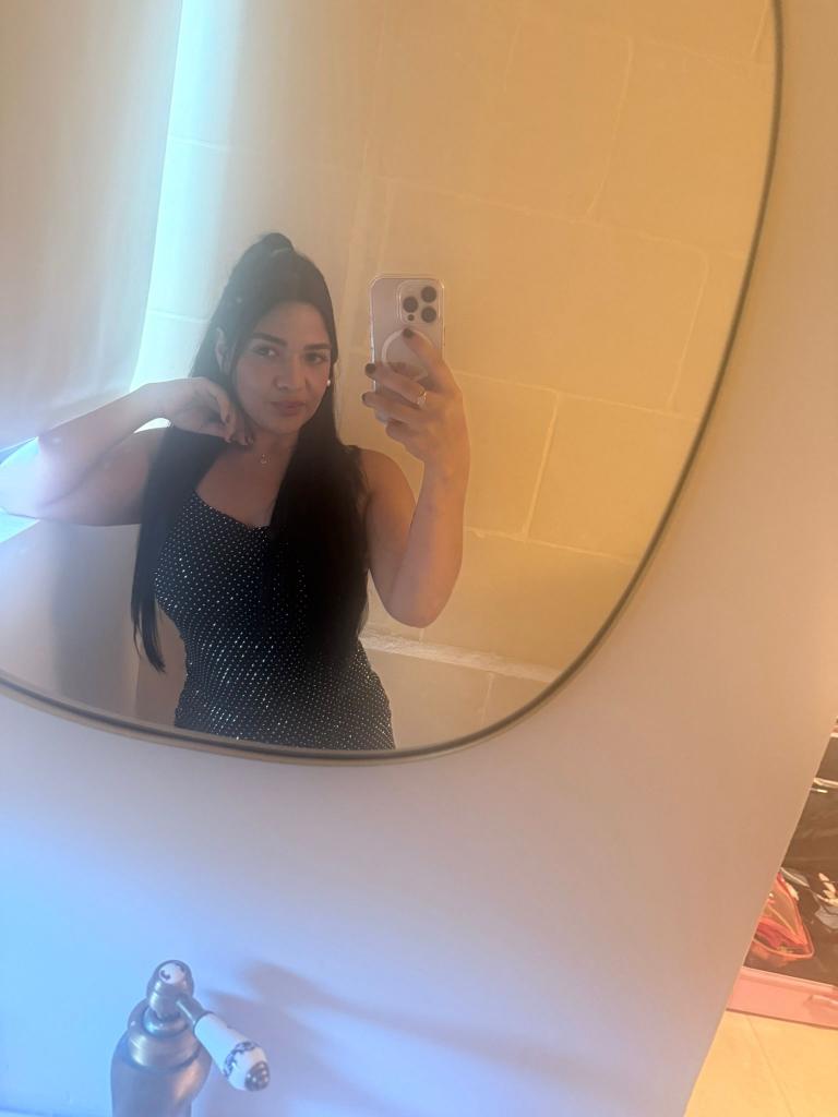 Chica busca chico en Barcelona: Chica busca chico