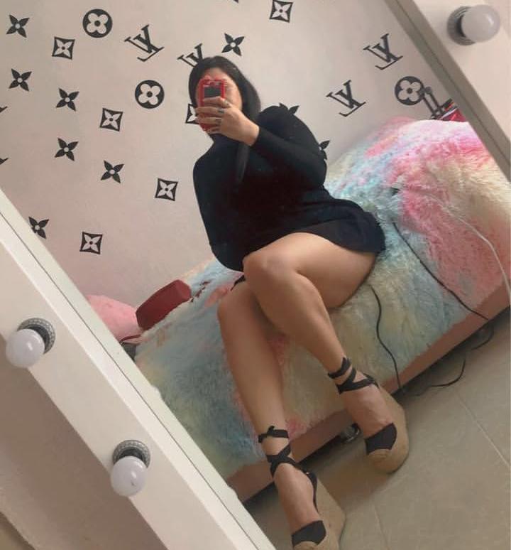 Chica busca chico en Tenerife: 