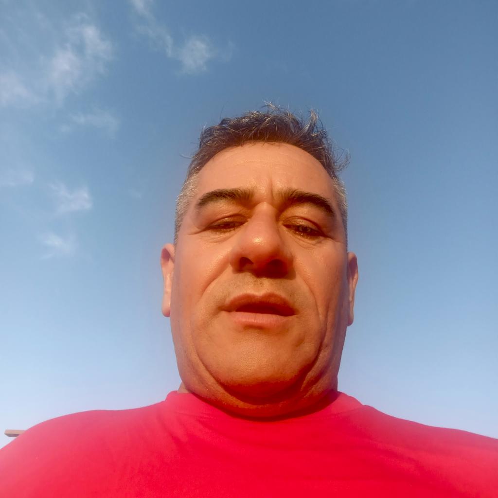 Chico busca chica en Las Palmas: 