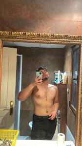 614119408: Chico busca chica en Sevilla