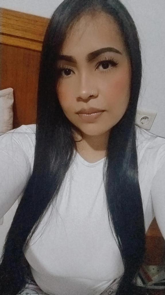 Chica busca chico en Barcelona: Chica busca chico