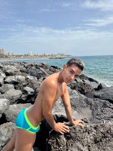 Chico busca chica en Málaga: 