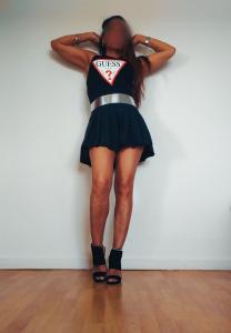 603618894: Chica busca chico en Barcelona