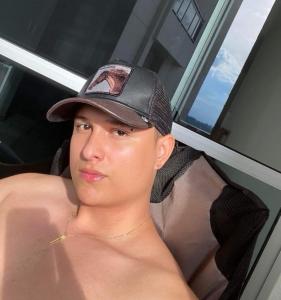 Chico busca chica en Zaragoza: 