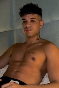 Chico busca chica en Las Palmas: 