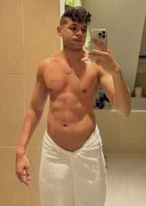 615771548: Chico busca chica en Las Palmas