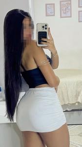 931483845: Chica busca chico en Barcelona
