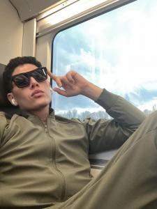 662902820: Chico busca chica en Sevilla