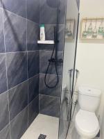 604866430: Chica busca chico en Madrid