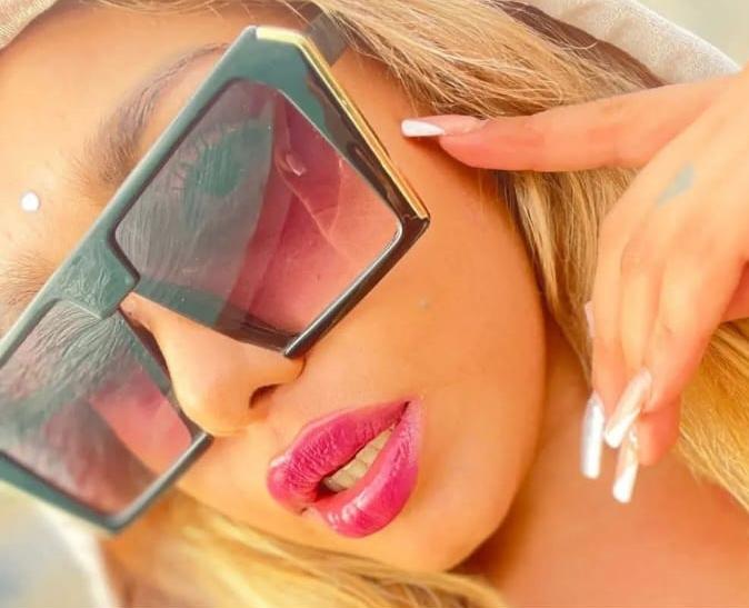 631101670: Chica busca chico en Ibiza