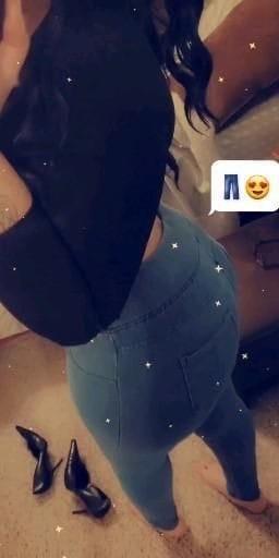 Chica busca chico en Sevilla: 