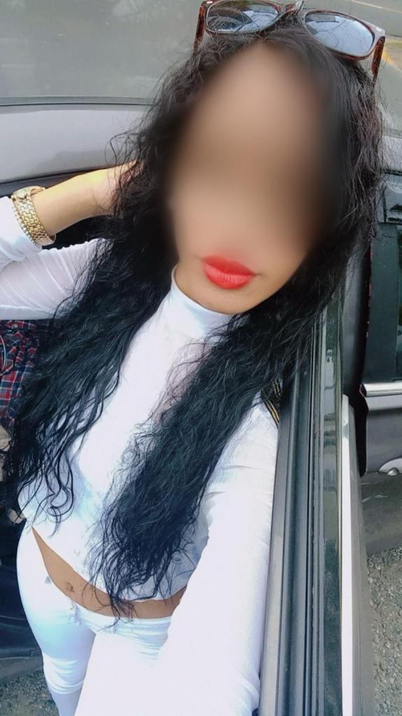 697510706: Chica busca chico en Cádiz