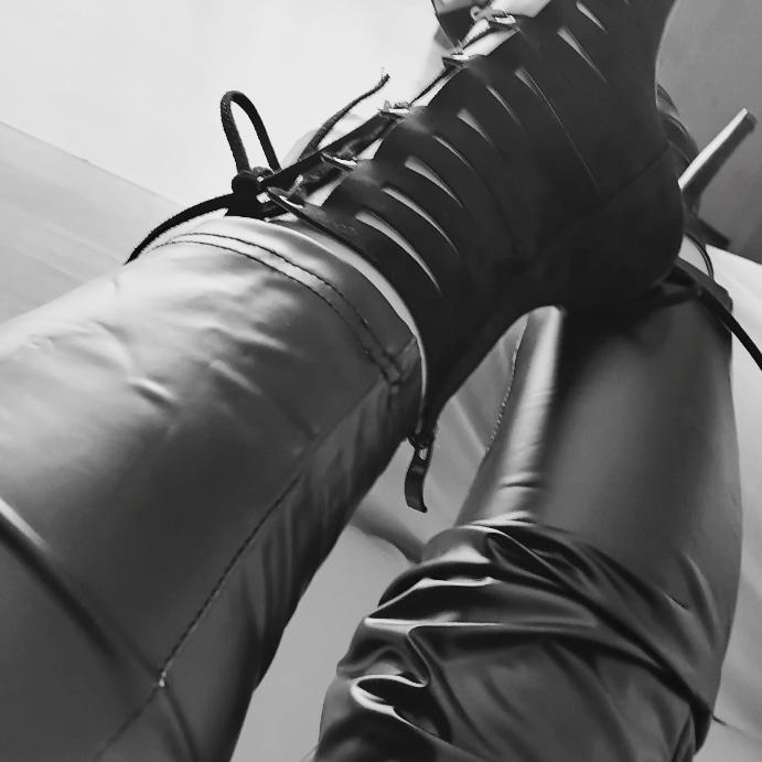 614587800: Chica busca chico en Valladolid