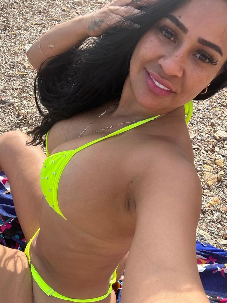 611334811: Chica busca chico en Almería